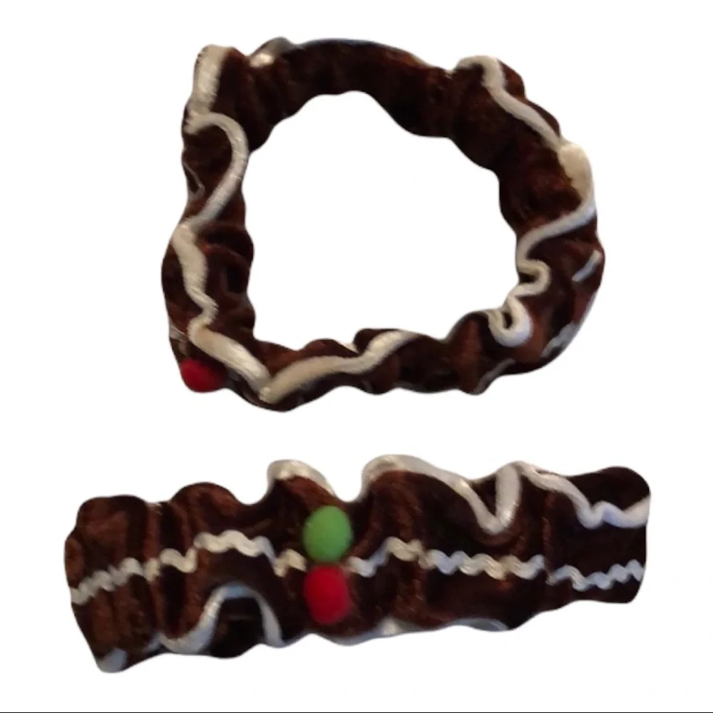 2 small dog Xmas collars